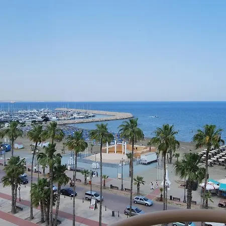 Lamanco Court City Centre Apartment